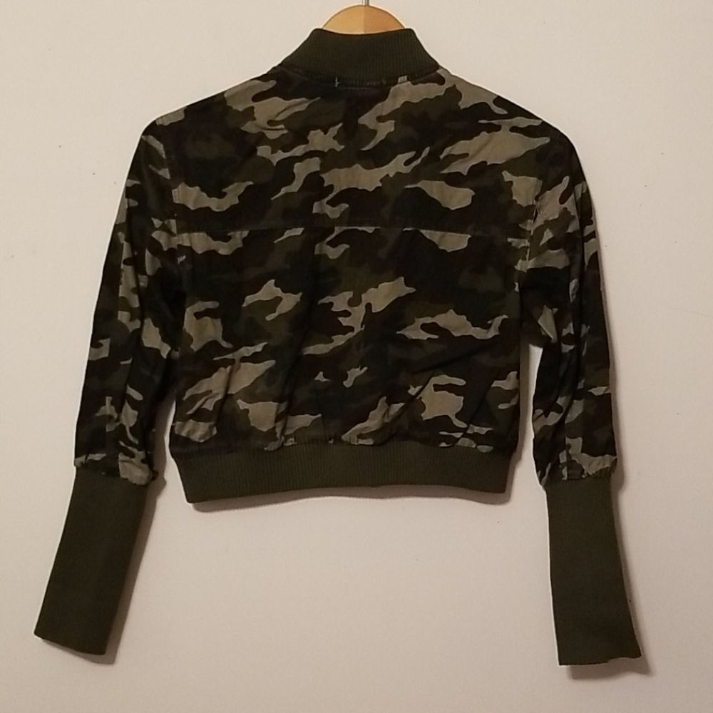 36 Point 5 Camo Jacket - Picture 2 of 4
